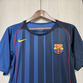 Barcelona Retro 2004/05 away