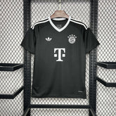 Camisa Bayern de Munique Treino 24/25 Preta