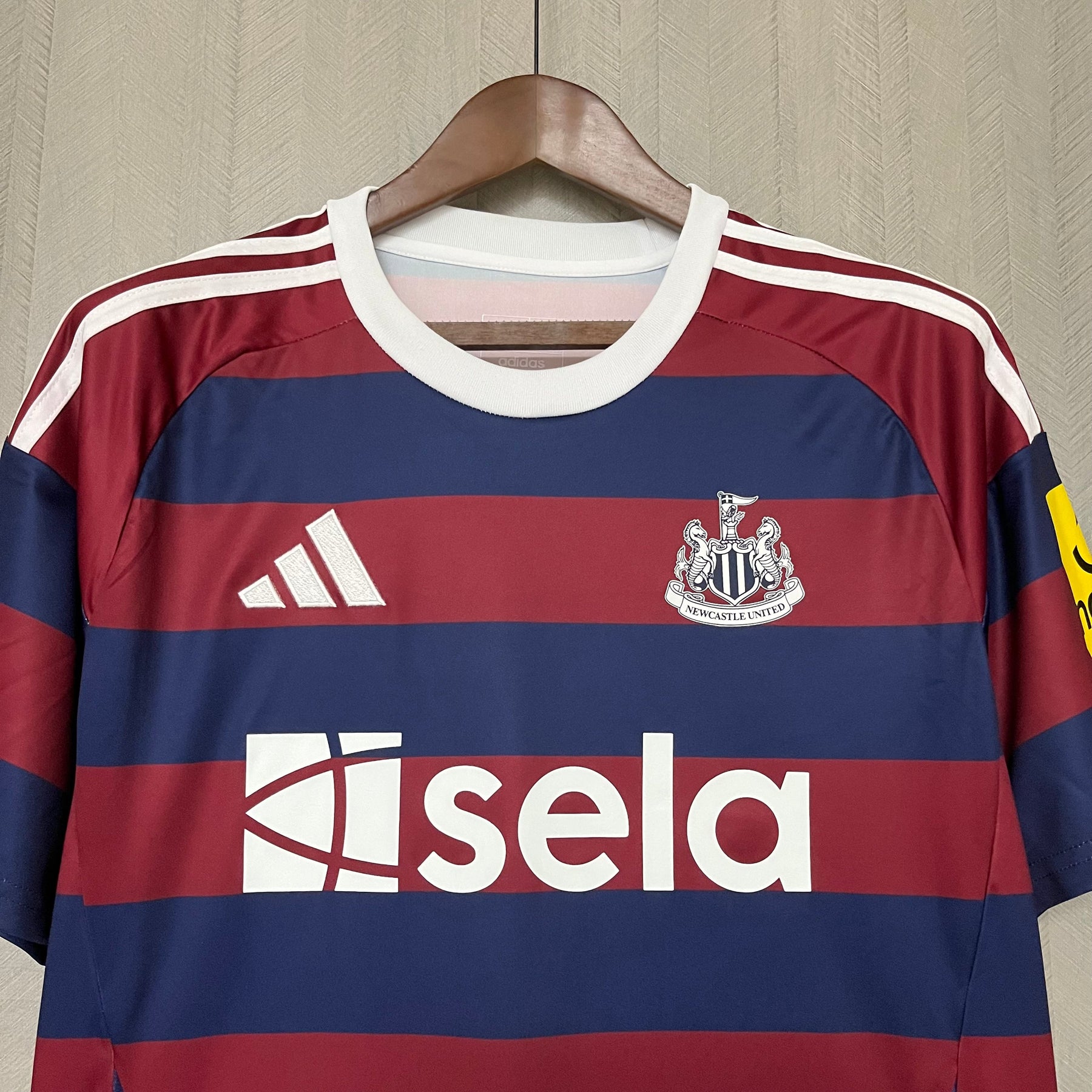 Camisa Newcastle United  24/25 Azul e Vermelha