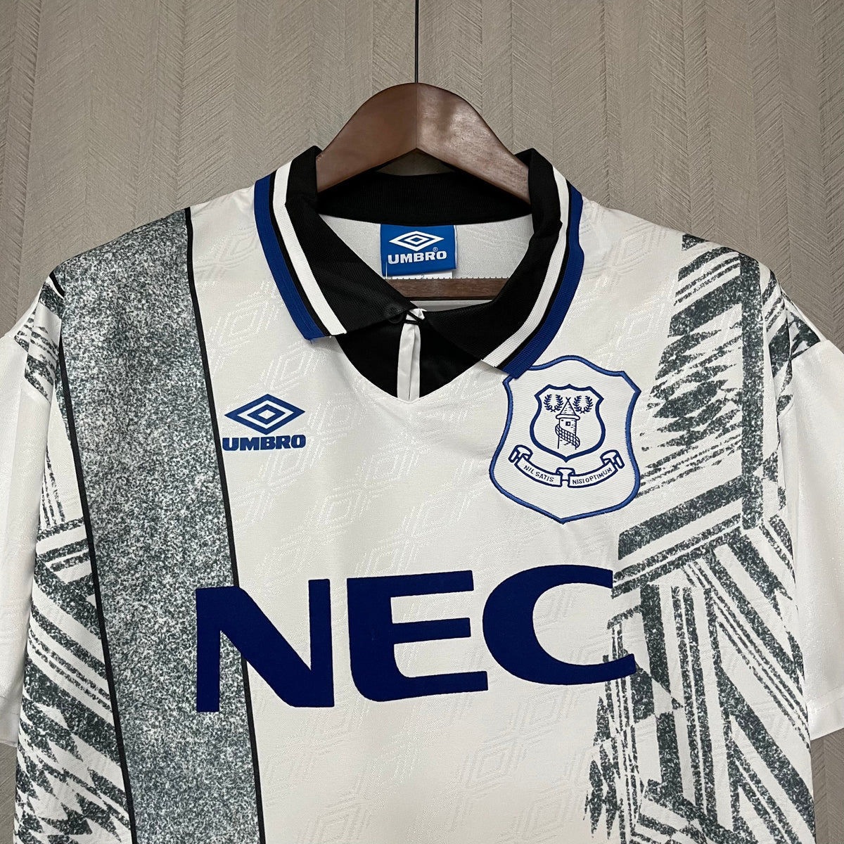 Everton Retro  1994/95 away