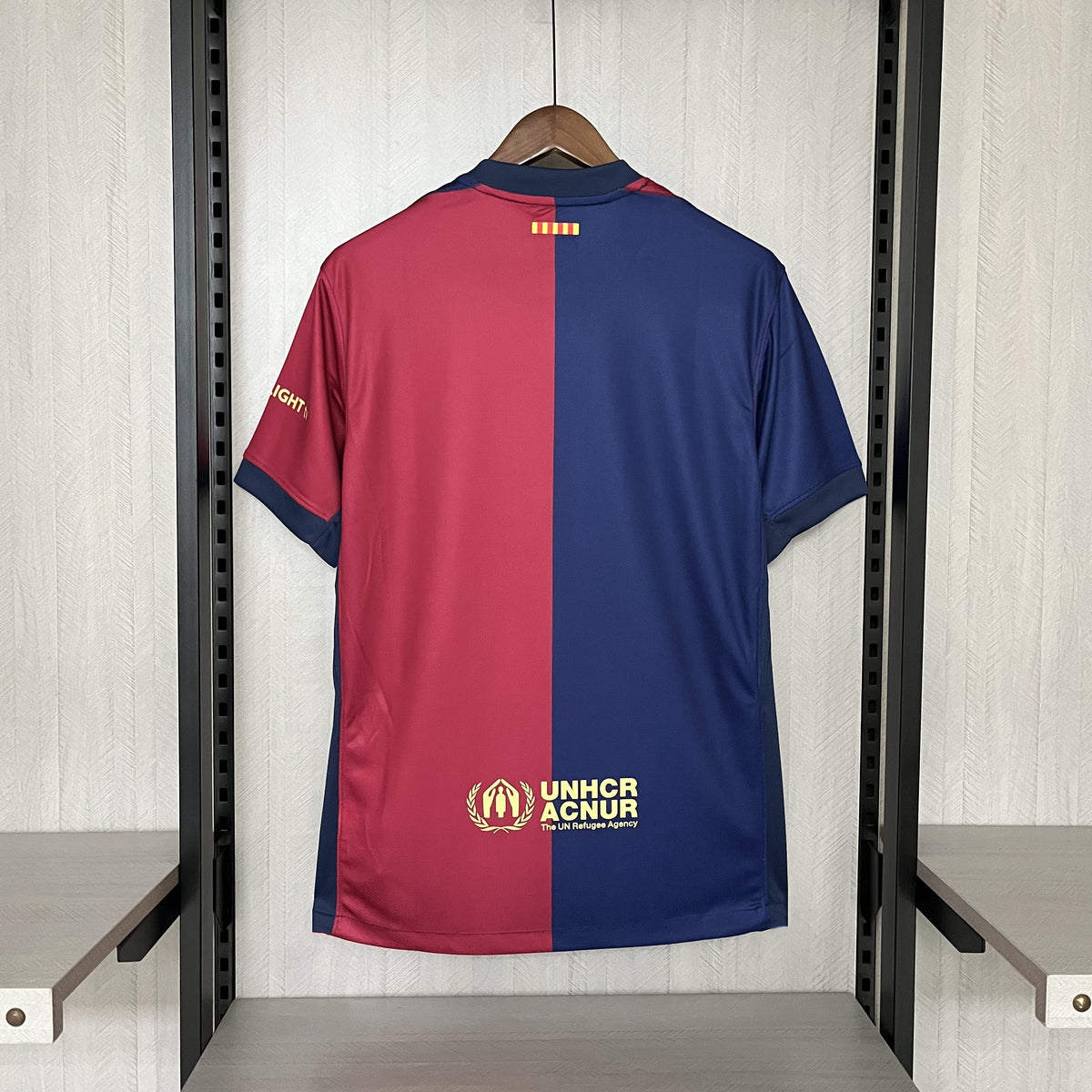 Camisa Barcelona Edição Especial Coldplay 24/25 Vermelha e Azul Masculina