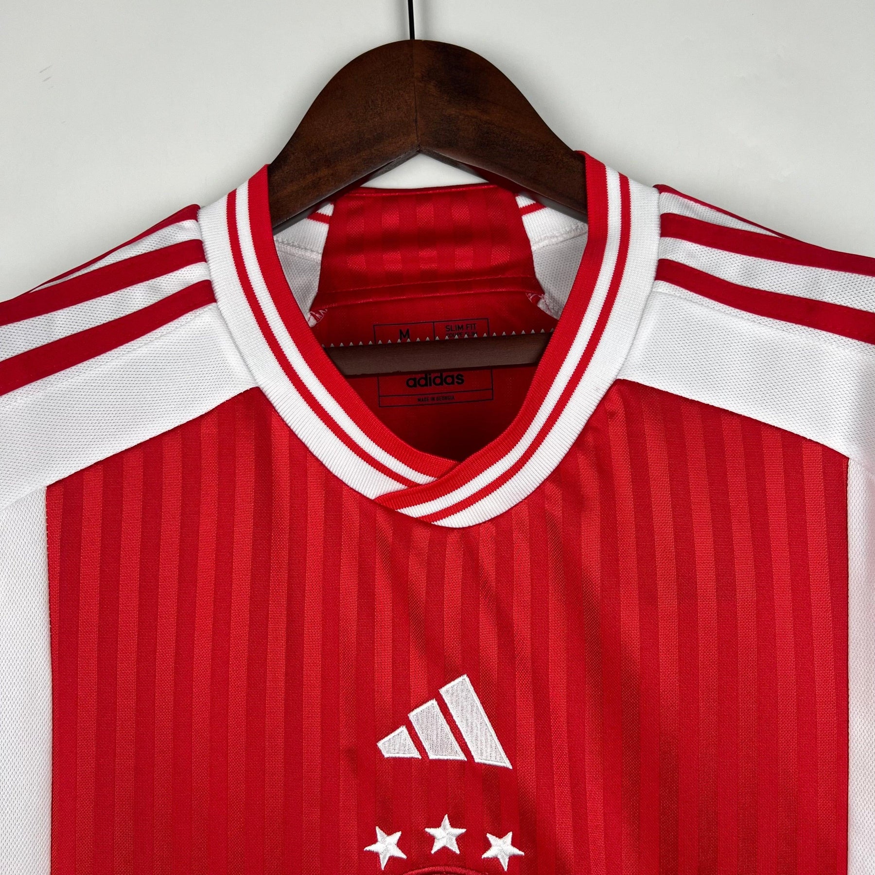 Camisa Ajax I 23/24 - Branco e Vermelho