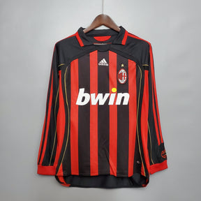 Camisa Retro Manga Longa Milan 06/07 - Preto e Vermelho