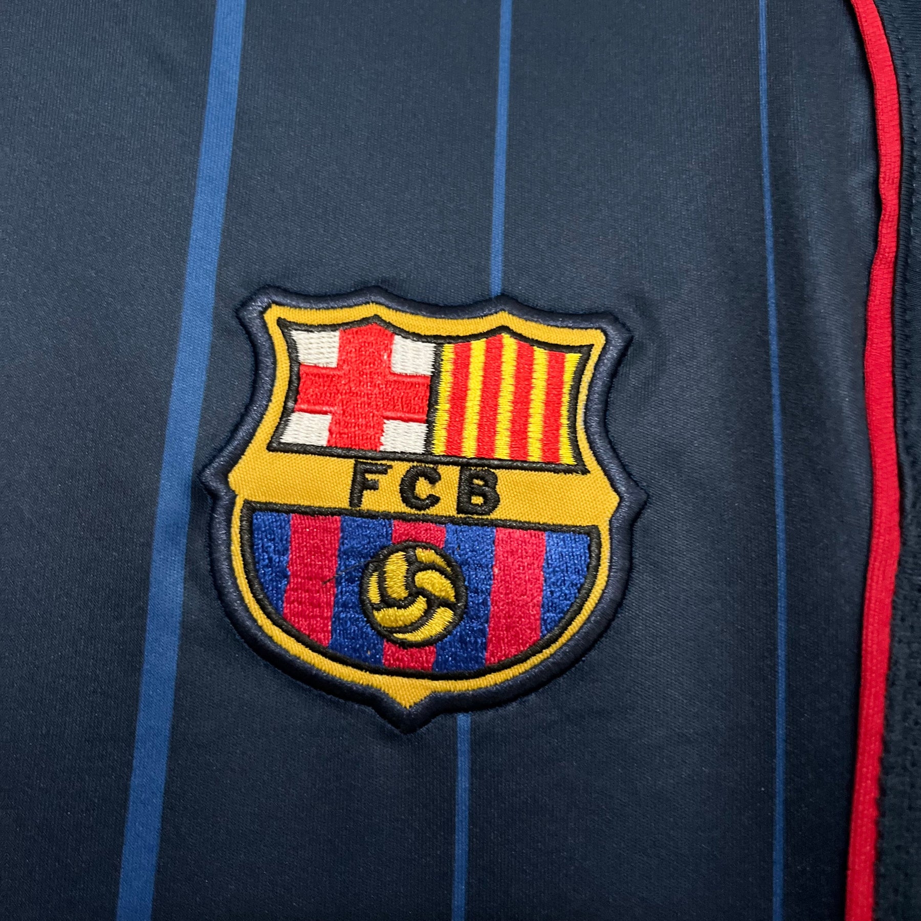 Barcelona Retro 2004/05 away